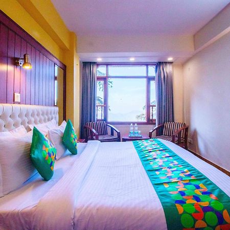 Treebo Varuna With Mountain View Shimla Exterior foto