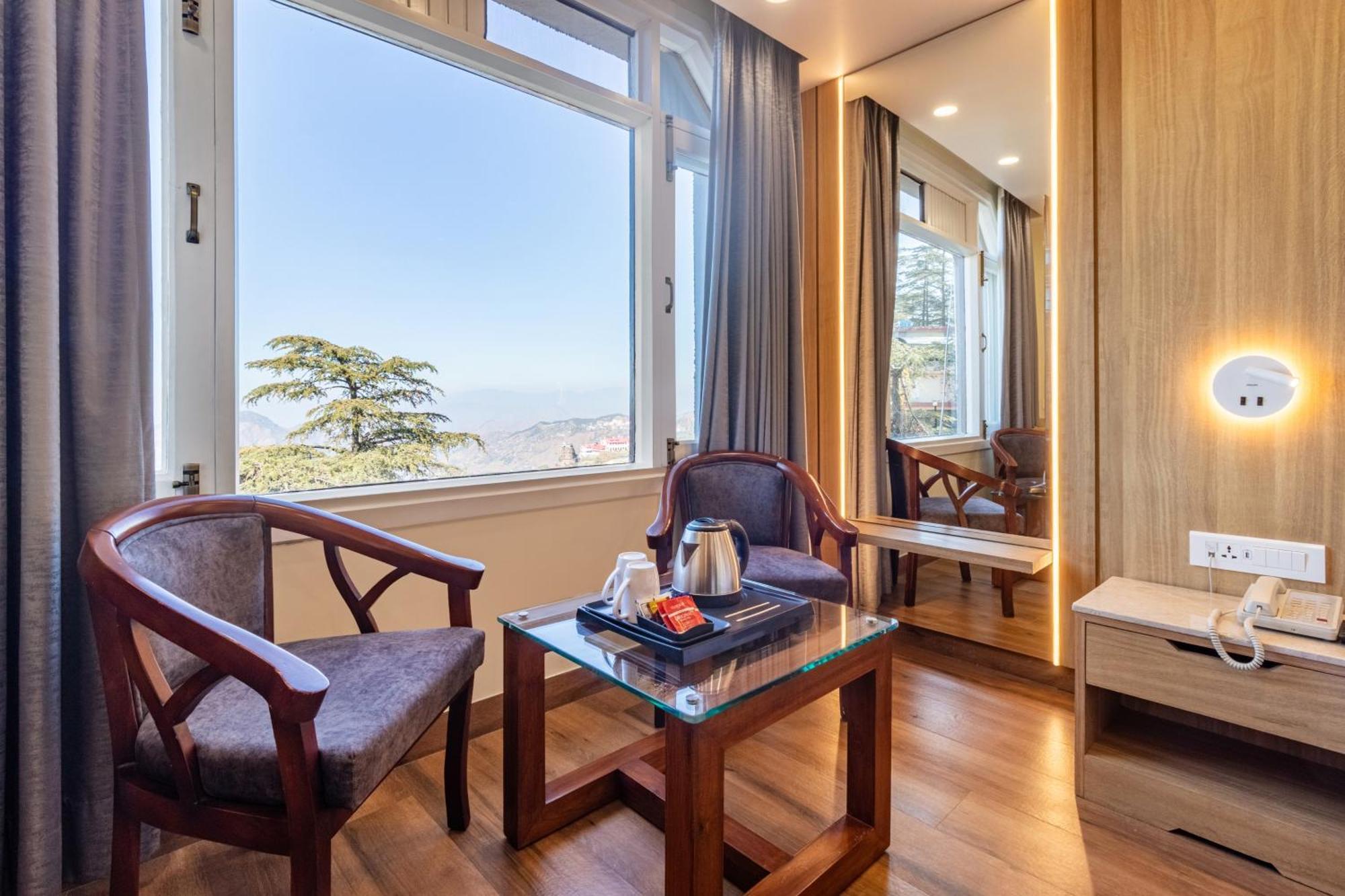 Treebo Varuna With Mountain View Shimla Exterior foto