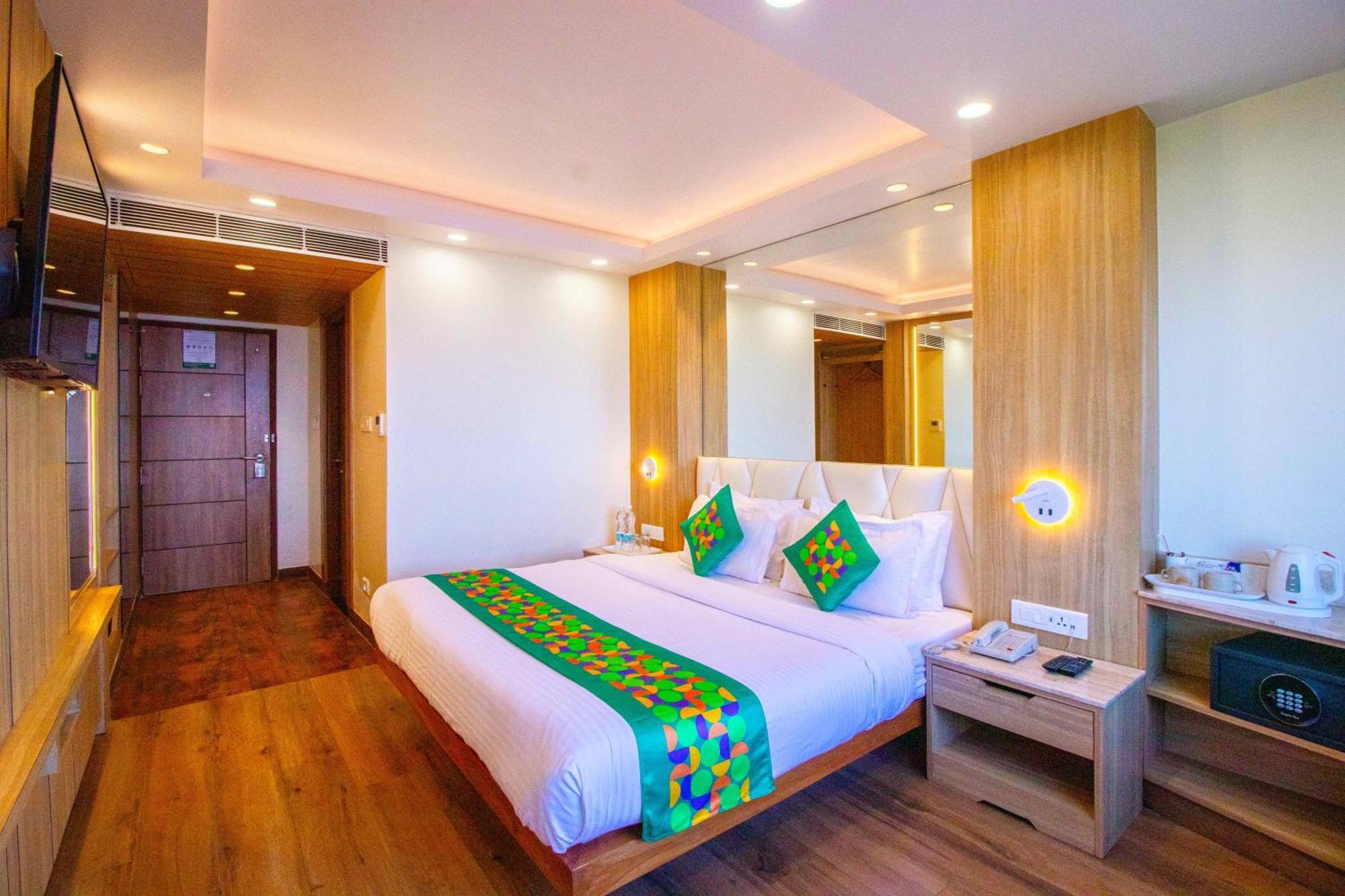 Treebo Varuna With Mountain View Shimla Exterior foto